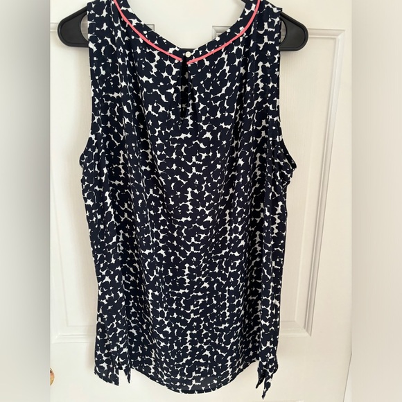 Loft Outlet Women’s Camisole Navy and White Floral Motif Size Large - Picture 2 of 5